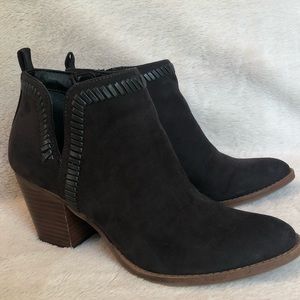 DV8 Dolce Vita - Jace Heeled Bootie - Grey